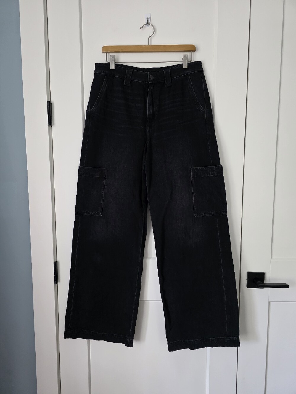 American Eagle Outfitters Super High Waist Baggy Wide Leg Black Denim Jeans 8